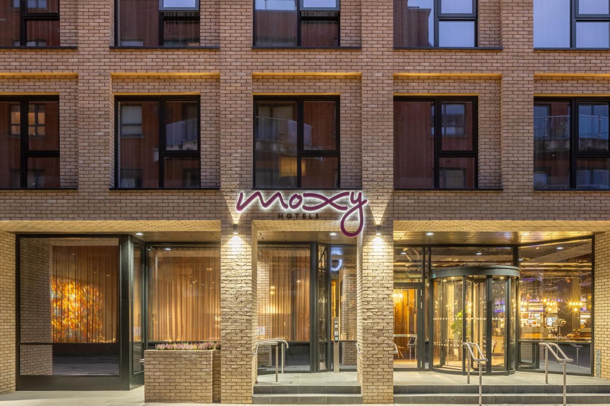 Moxy Cork